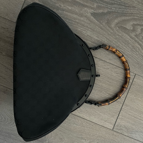 Gorgeous Gucci monogram bamboo handle bag - Picture 2 of 6